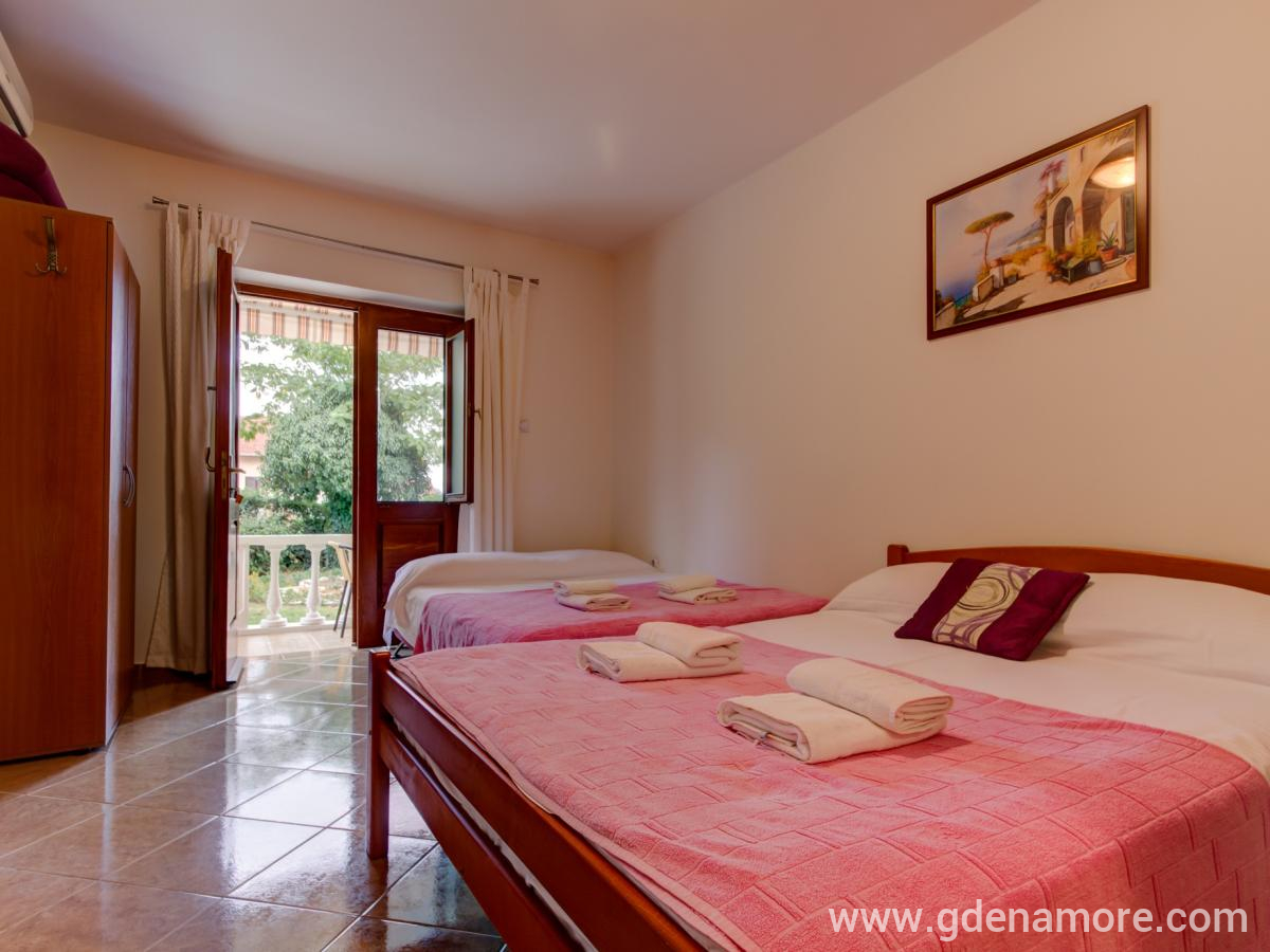 Studio apartmani Petkovic, privatni smeštaj u mestu Tivat, Crna Gora - Studio apartment